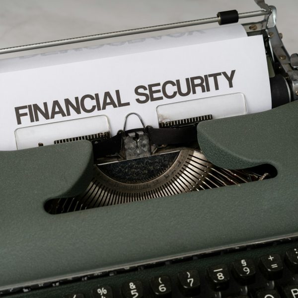 A Complete Guide to Financial Risk Management for Property Investors: Navigating Market Fluctuations with Confidence